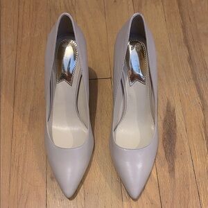 Marc Fisher Bone Colour Leather Pointy Pumps